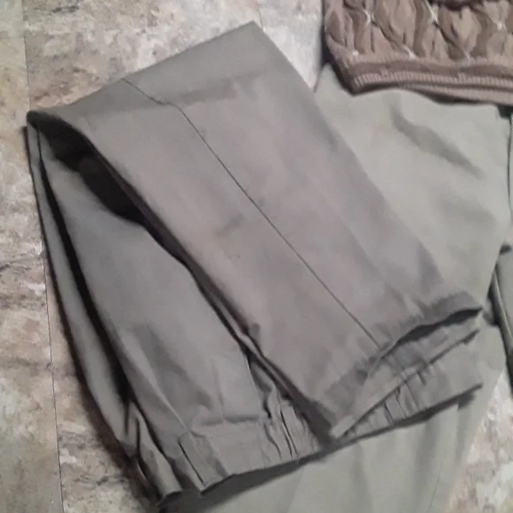 AFO - Adult Full Outfit - Picture 9 of 12